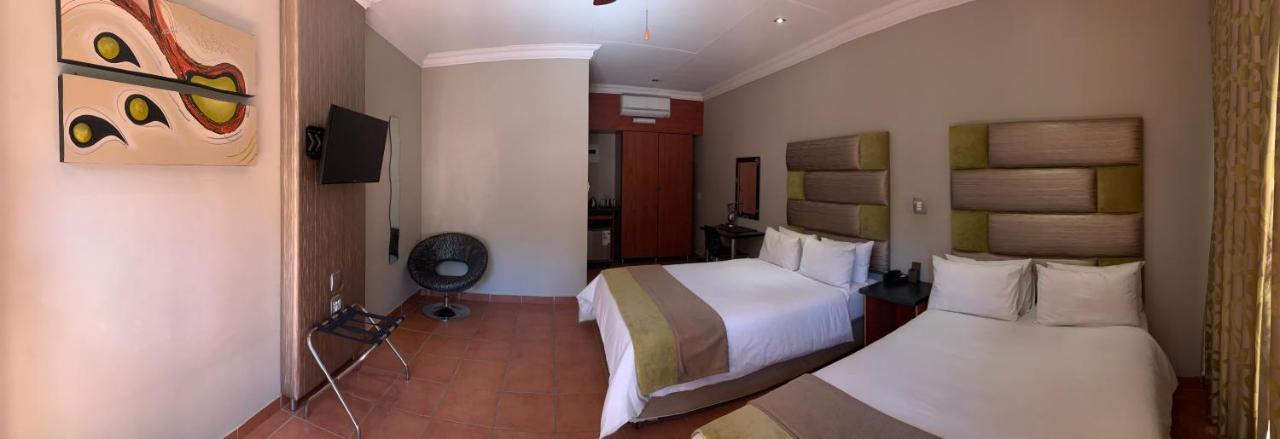 Polokwane Lodge Eksteriør billede