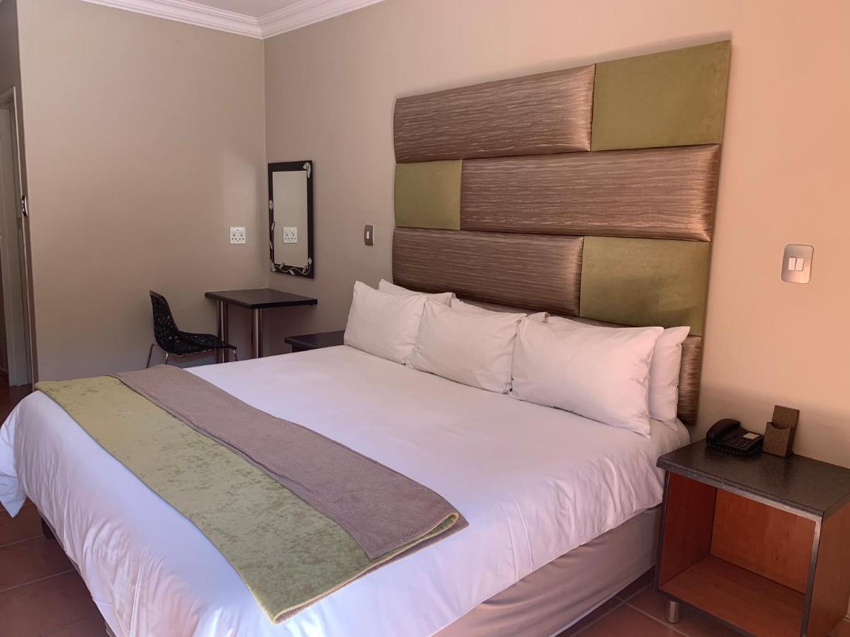 Polokwane Lodge Eksteriør billede