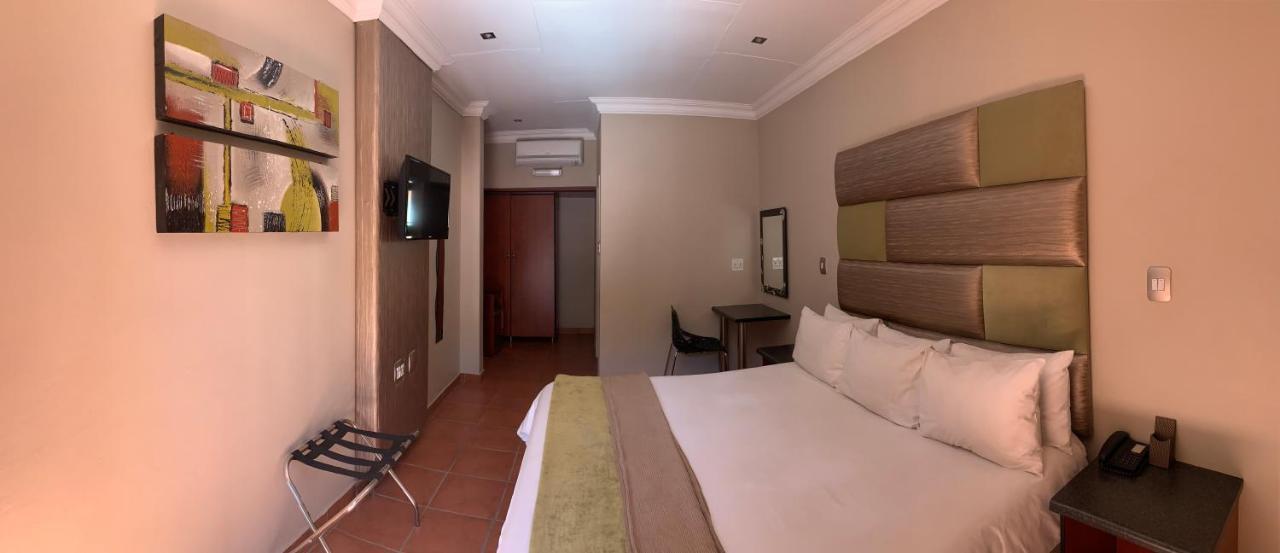 Polokwane Lodge Eksteriør billede